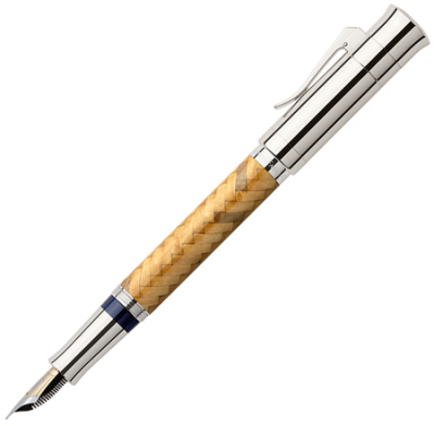 Ручка перьевая Graf von Faber-Castell Pen of the year 2008 индийское атласное дерево +платиновое покрытие перо 18K Medium