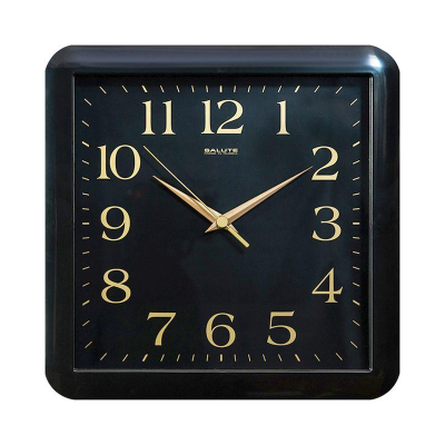 Часы настенные Салют Классика 30х30см черно-золотой циферблат золотые стрелки черный обод плавный ход