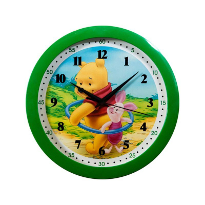 Часы настенные Салют Детские d-28см 'Винни Пух' черные стрелки зеленый обод